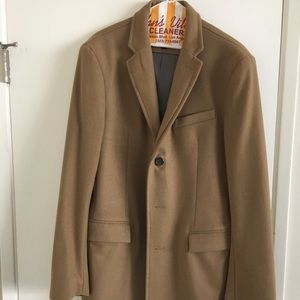 Banana Republic Men’s Camel Coat size: L